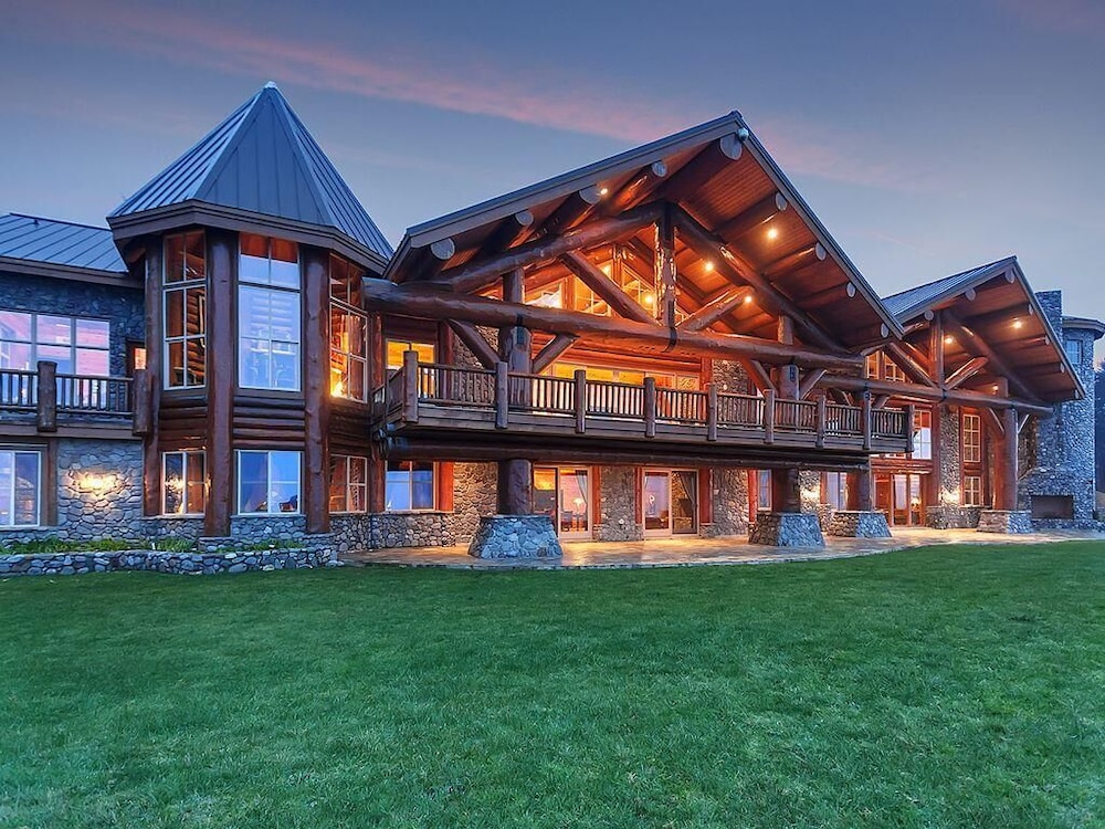 Gold Beach Oceanfront Estate Mv28 in Gold Beach, United States