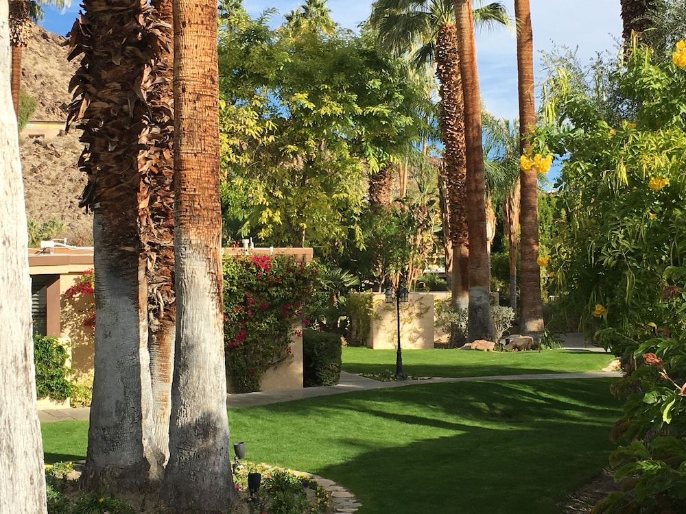 GetAways at Palm Springs Tennis Club - photo 38