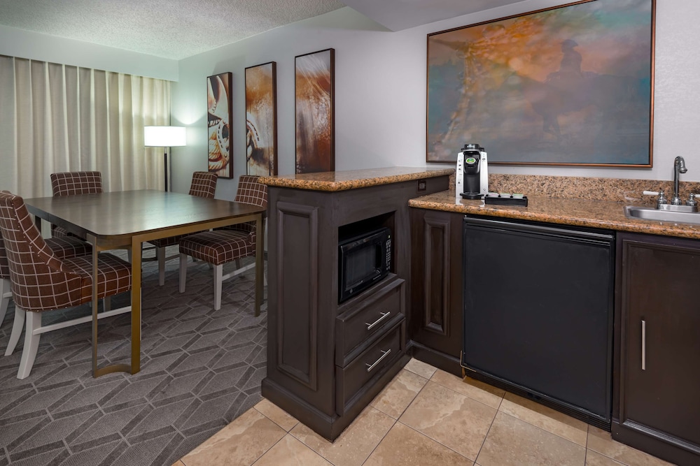Embassy Suites by Hilton Dallas Park Central Area - photo 14