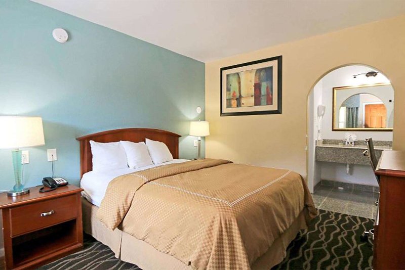 Econo Lodge Austin South - photo 26