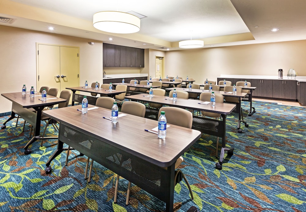 Candlewood Suites Midwest City by IHG - photo 30