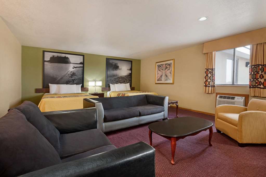 Super 8 by Wyndham Sikeston Miner Area - photo 21