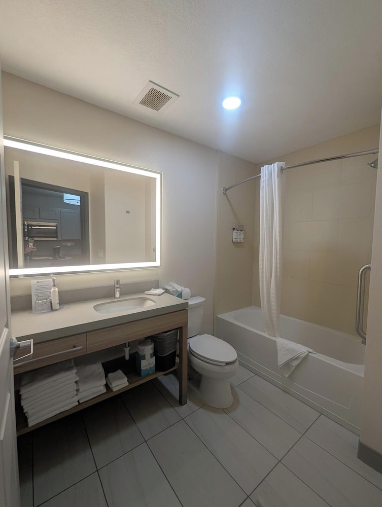 Candlewood Suites Loveland by IHG - photo 44