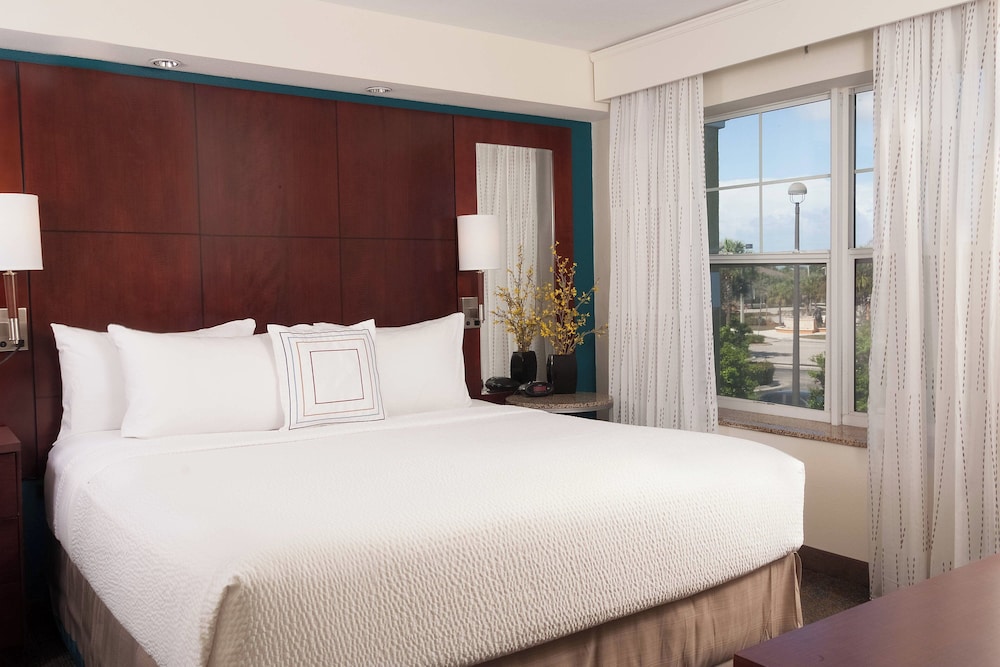Residence Inn by Marriott Fort Myers Sanibel - photo 8
