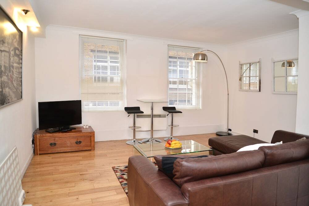 Piccadilly Circus & Chinatown Apartments — 4-Star Luxury Hotel in London, United Kingdom