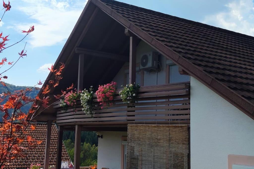Veronika's House je prijeten miren apartma v naravi blizu mesta — 4-Star Luxury Hotel in Celje, Slovenia