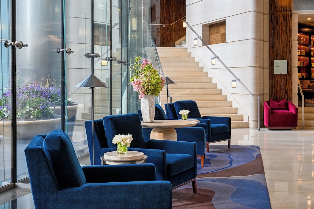 Trump International Hotel & Tower Chicago - photo 6