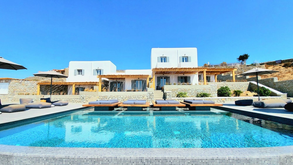 Privilege Houses - last minute hotel in Mykonos
