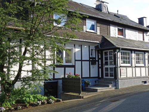Romantik Ferienhaus 1854 — 4-Star Luxury Hotel in Olsberg, Germany