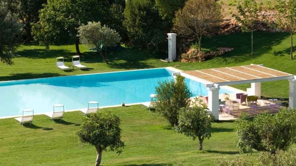 Relais Masseria Villa Cenci — 4-Star Luxury Hotel in Cisternino, Italy