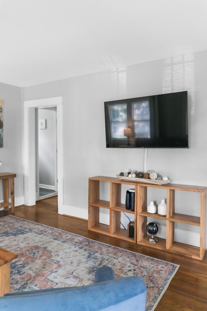 Renovated Mins to BHM CrossPlex Central Park Chic in Birmingham, United States