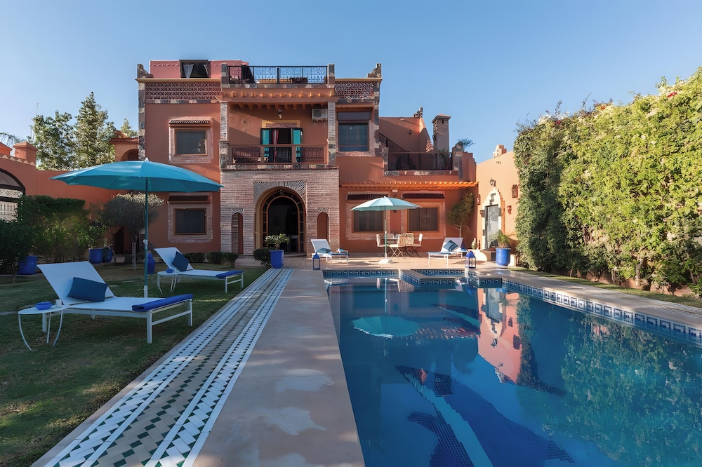 Villa Timskrine Marrakech Private Pool Panoramic View — 5-Star Luxury Hotel in Marrakesh, Morocco