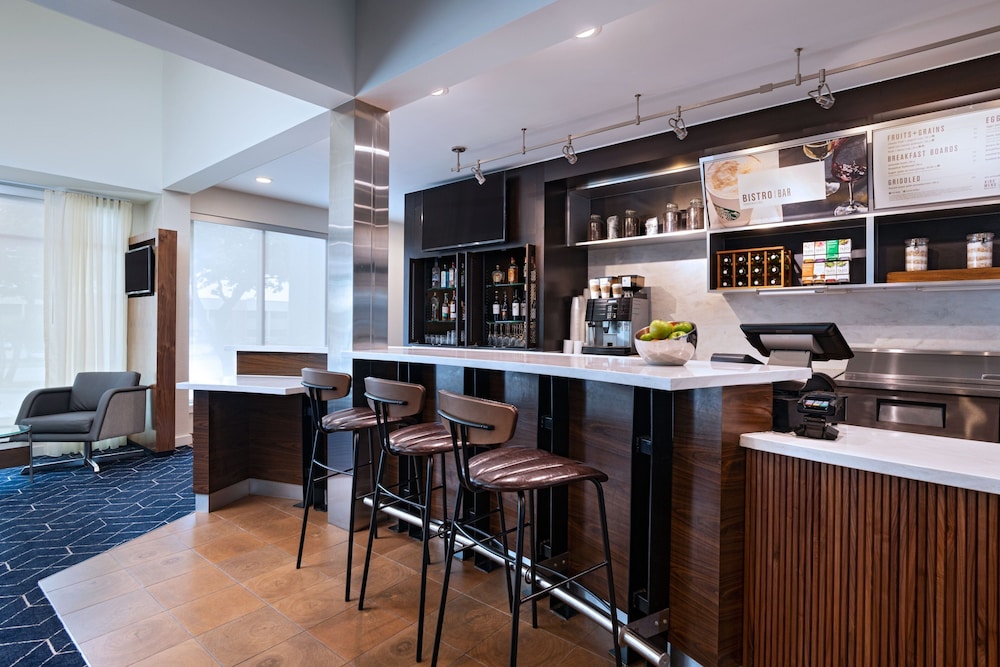 Courtyard by Marriott Dallas Richardson at Spring Valley - photo 23