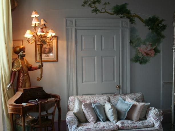 Queen Charlottes Orangery — 4-Star Luxury Hotel in Bath, United Kingdom
