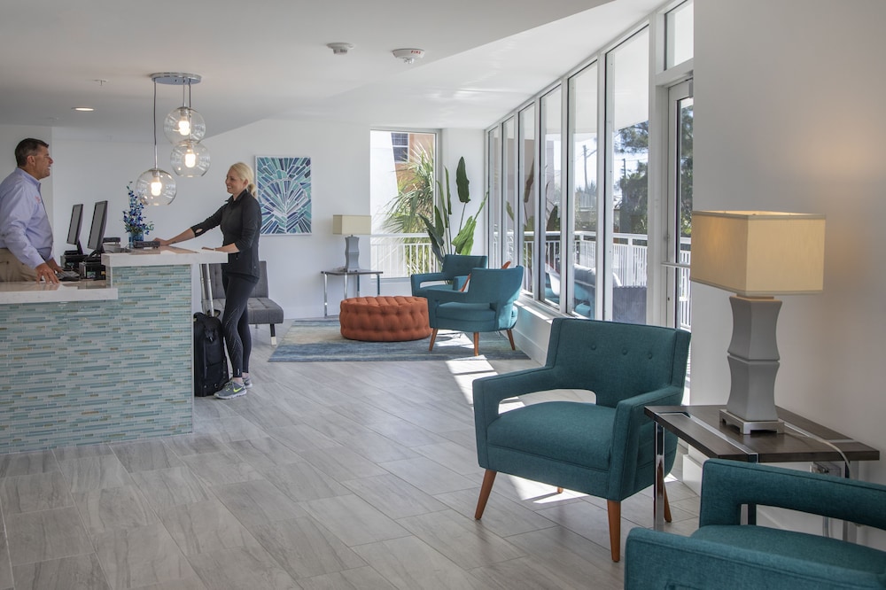 Provident Oceana Beachfront Suites - photo 3