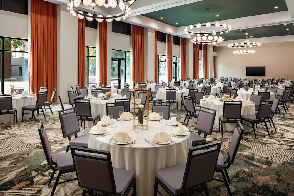 Embassy Suites By Hilton Chattanooga Downtown - photo 68