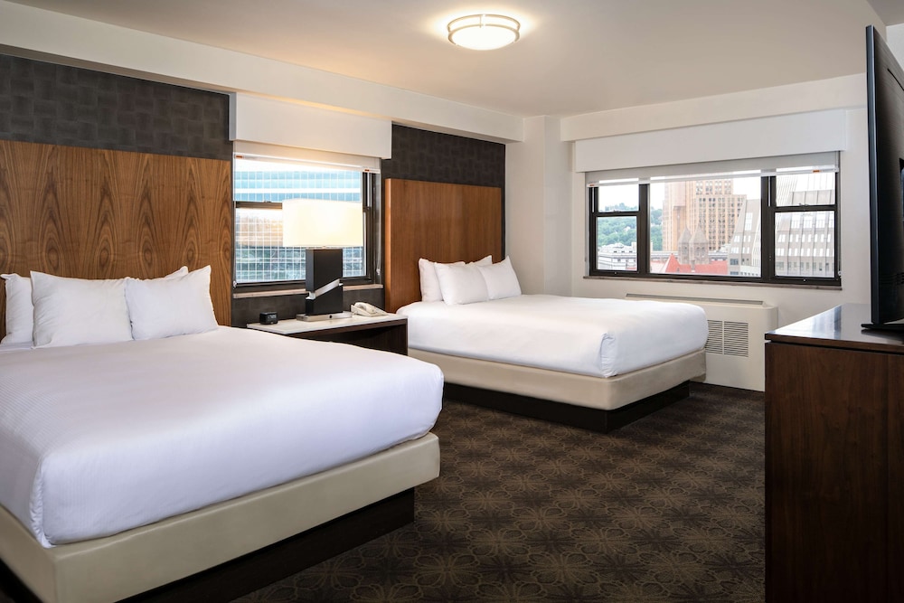 DoubleTree by Hilton Hotel & Suites Pittsburgh Downtown - photo 12