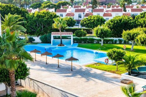 Jardines Del Mar Relajate a 6 Minutos de la Playa in Roquetas De Mar, Spain