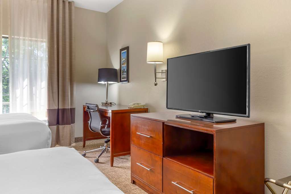 Comfort Suites Regency Park - photo 26