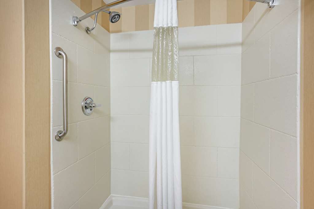 Best Western Plus University Park Inn & Suites - photo 24