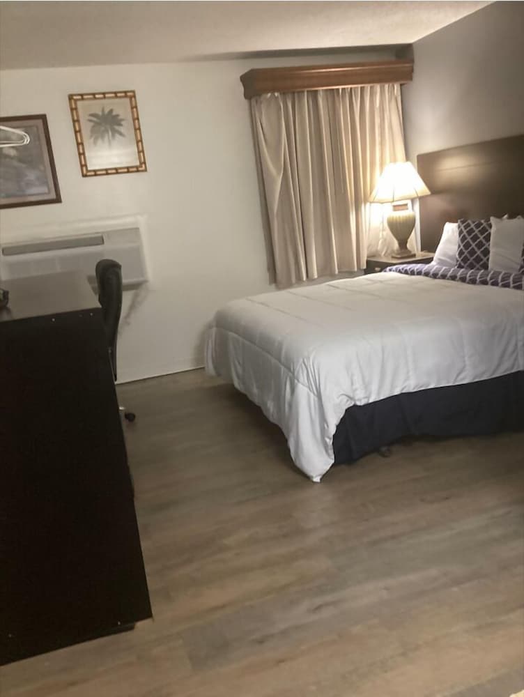 Sunflower Inn - photo 2