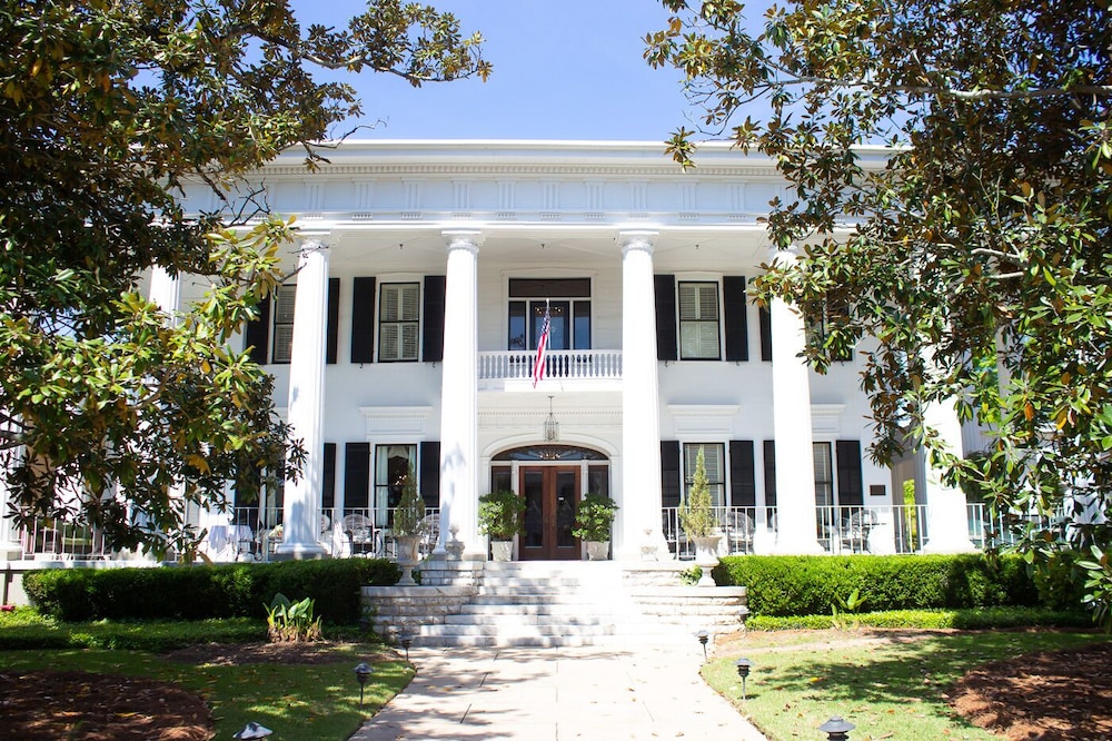 1842 Inn in Macon, United States