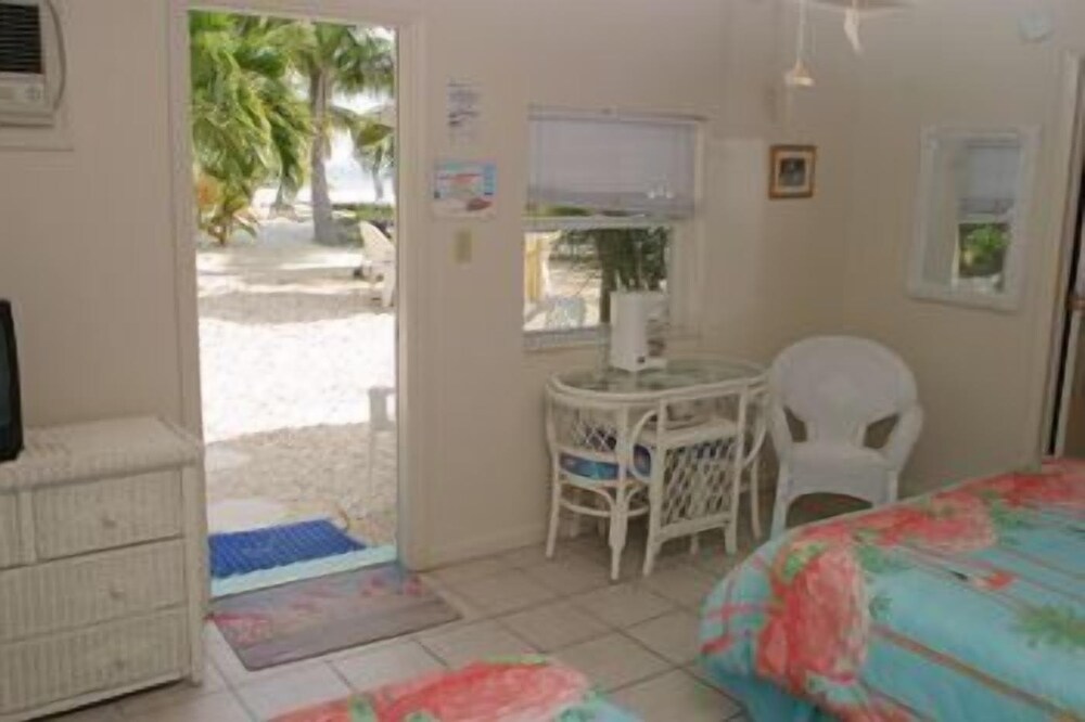 White Sands Inn - photo 8