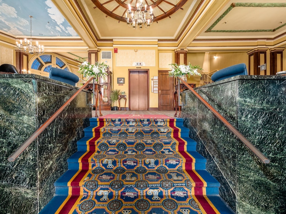 The Lafayette A grand Riverboat Era Hotel - photo 23