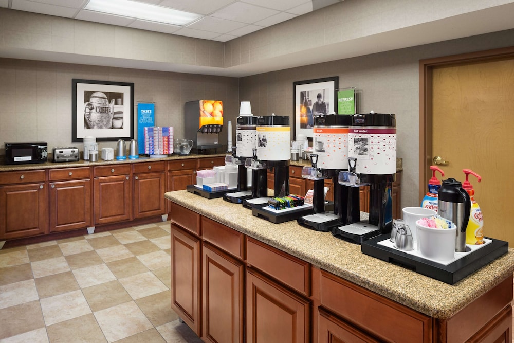 Hampton Inn & Suites Detroit Sterling Heights - photo 24