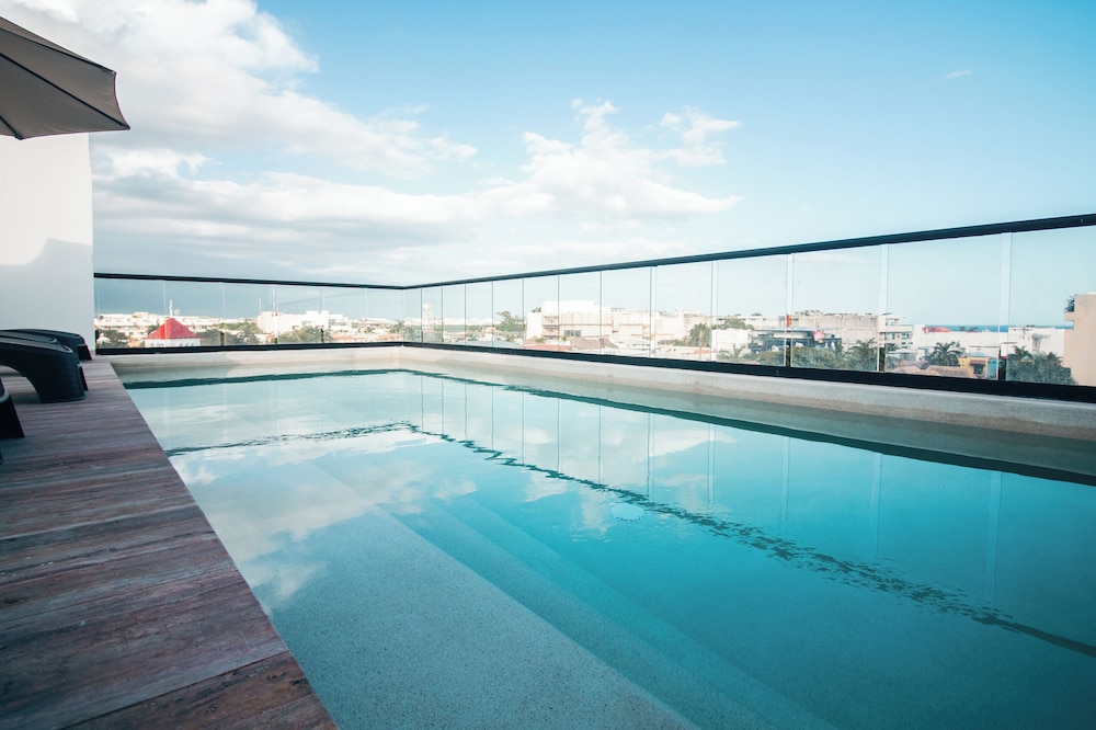 Rooftop pool