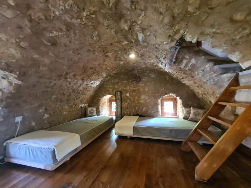 Pyrgos 1869 with Private Pool — Gytheio — photo 3