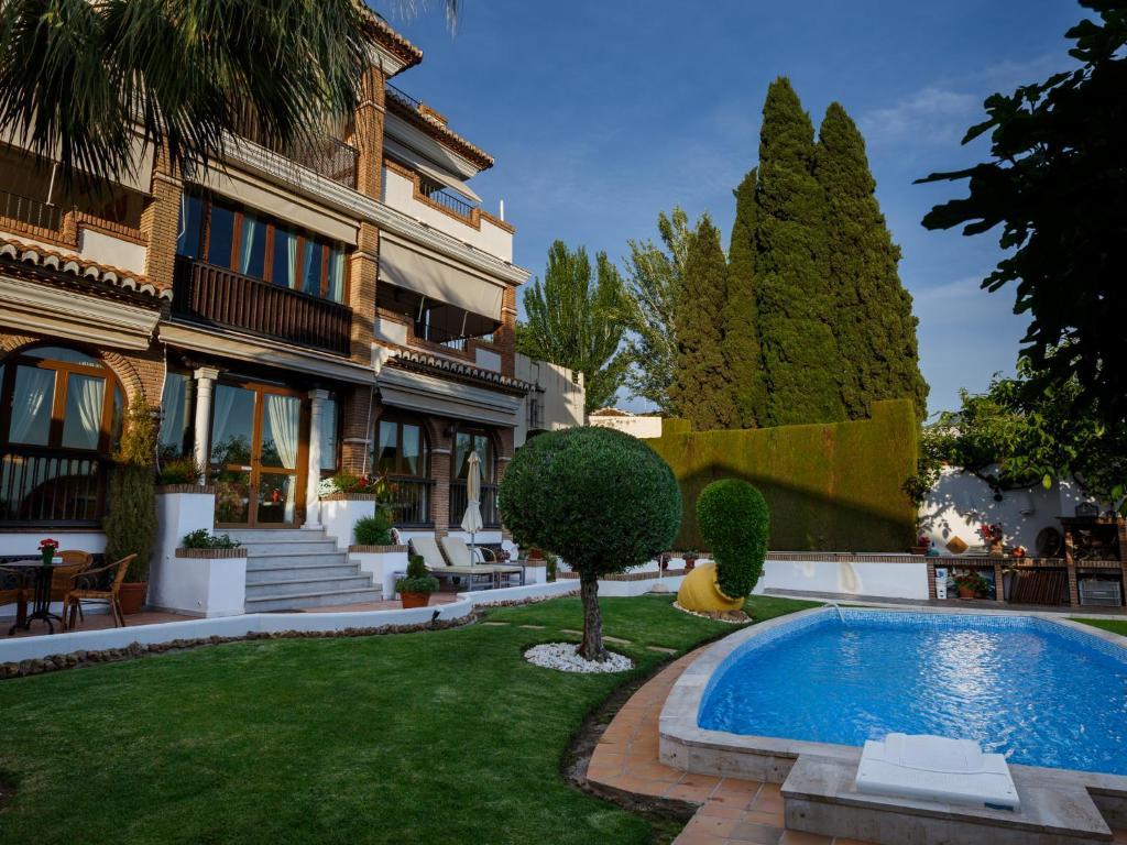 Villasur — 4-Star Luxury Hotel in Huetor Vega, Spain