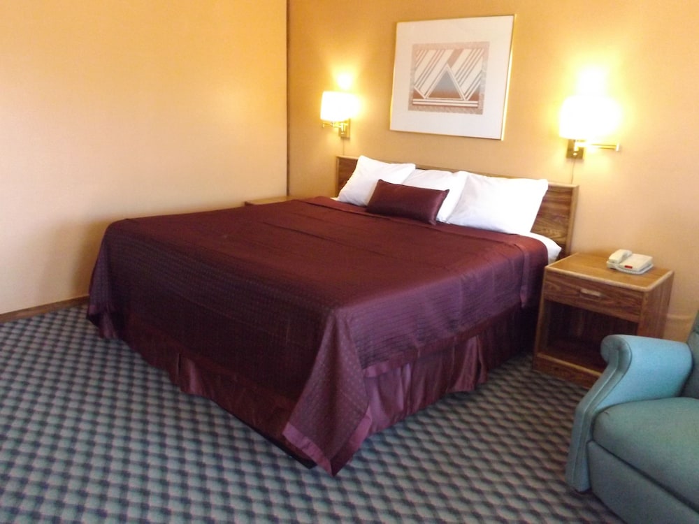 Tristar Inn Xpress - photo 2