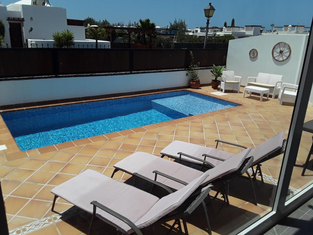 Las Arecas Villa — 4-Star Luxury Hotel in Yaiza, Spain