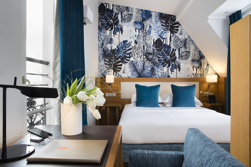 Hotel Le Six - carbon neutral hotel in Paris