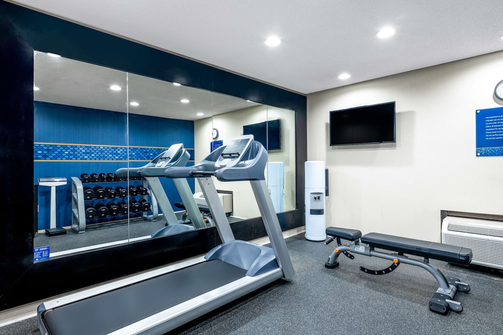Hampton Inn Sanford - photo 33