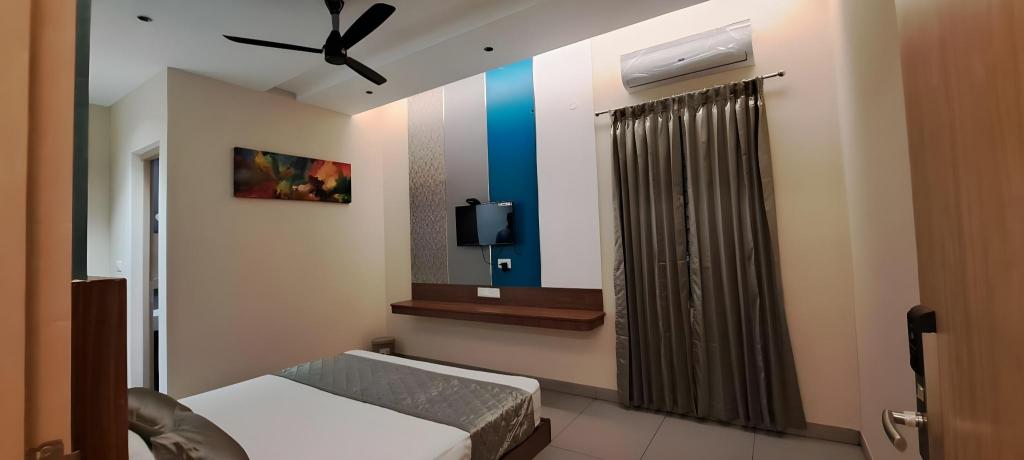 Elite Residency — hotel in Palani