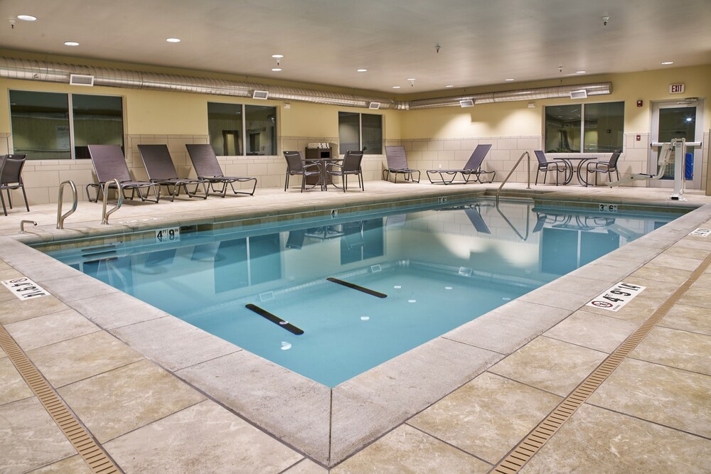 Holiday Inn Express & Suites Tulsa NE Claremore by IHG - photo 17