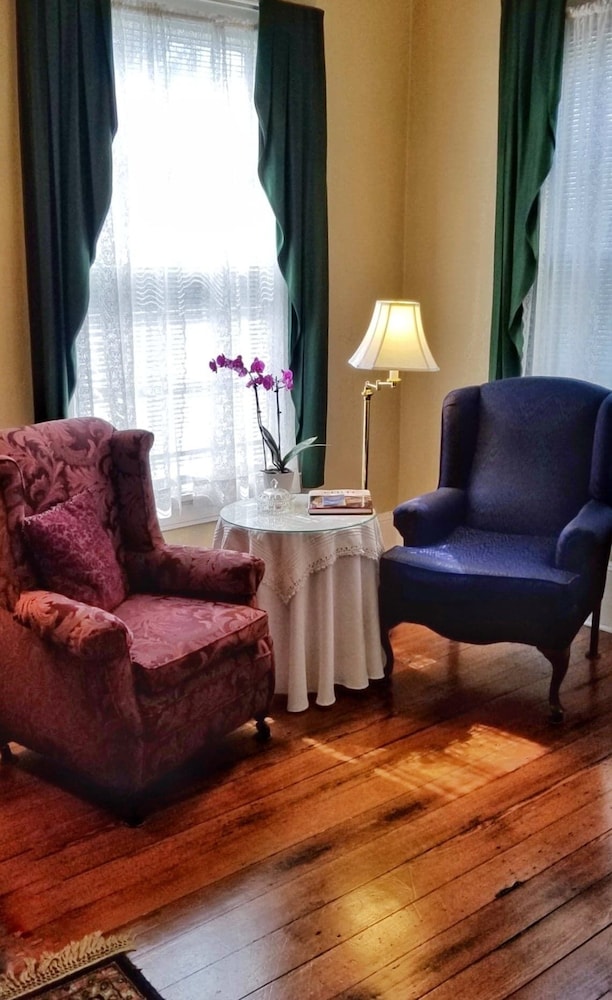 Millhouse Inn - photo 17