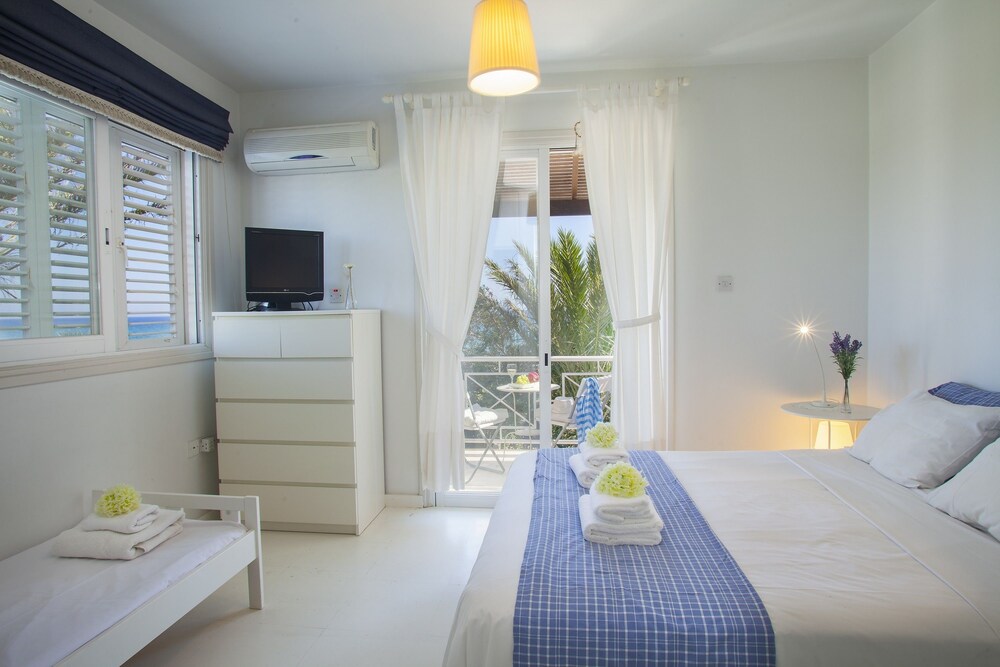 Napa Beachfront Villa