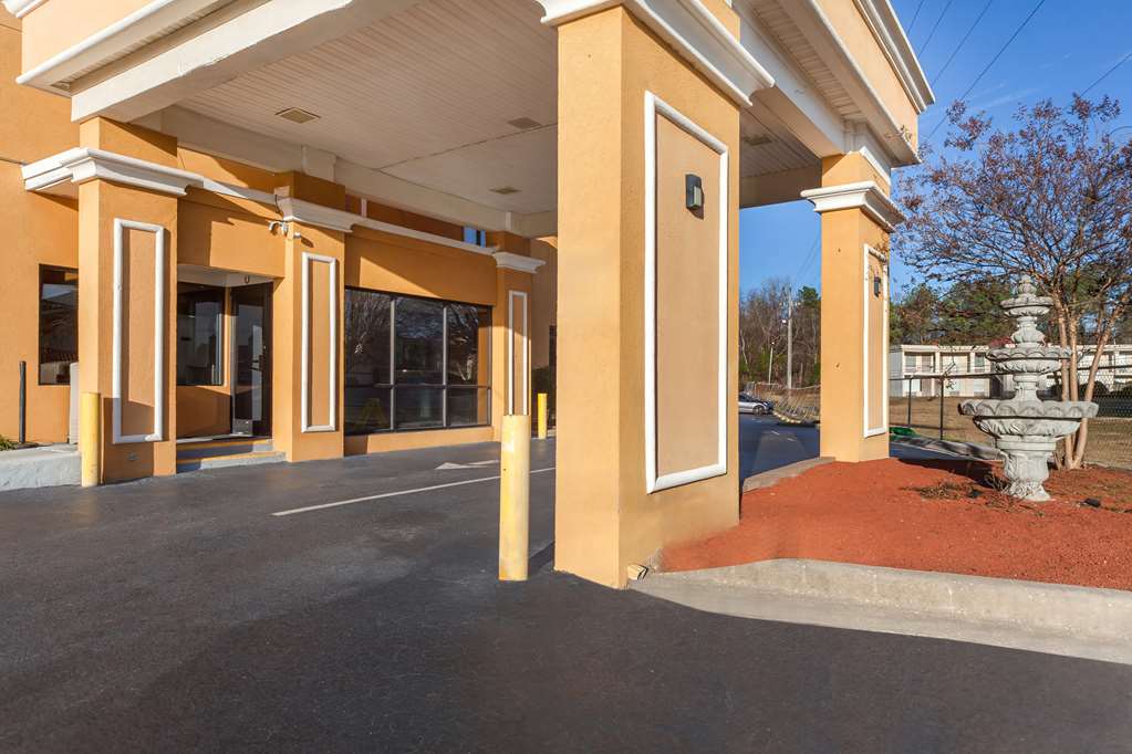 Rodeway Inn Lumberton Central - photo 7