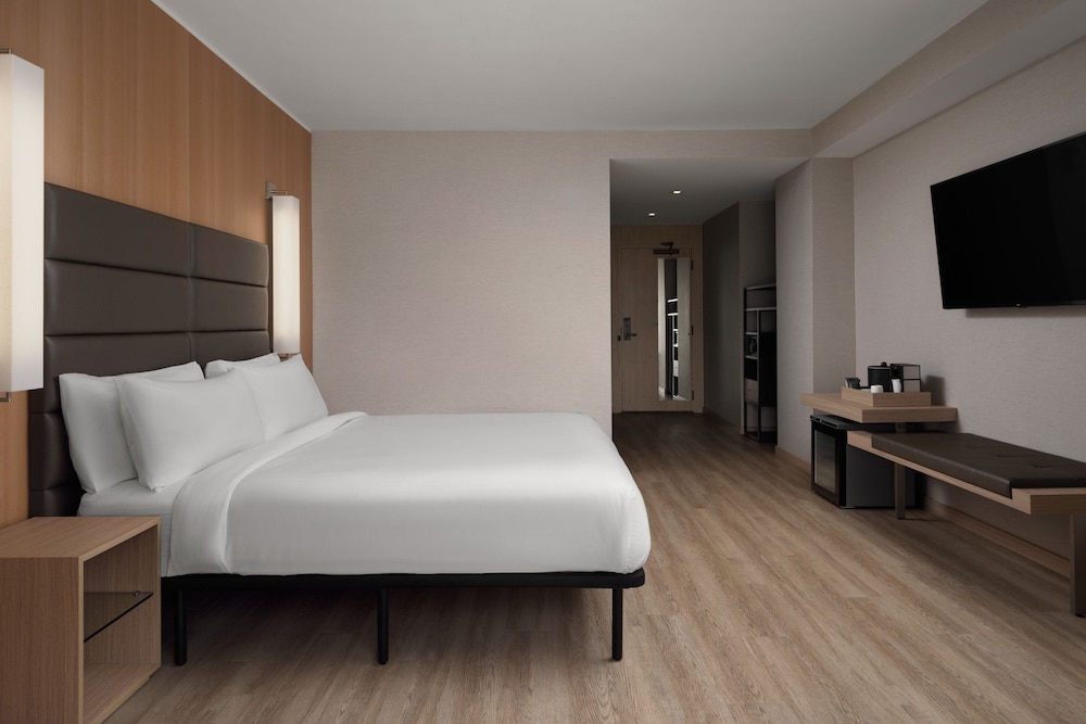 AC Hotel by Marriott Phoenix Downtown - photo 12