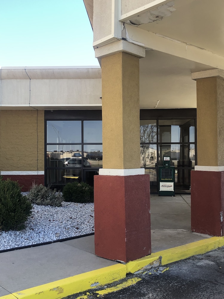 Motel 6 Lincoln NE Airport - photo 32