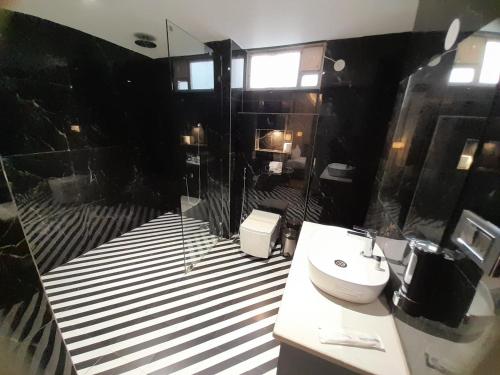 Hotel The Venue in Dhanbad, India