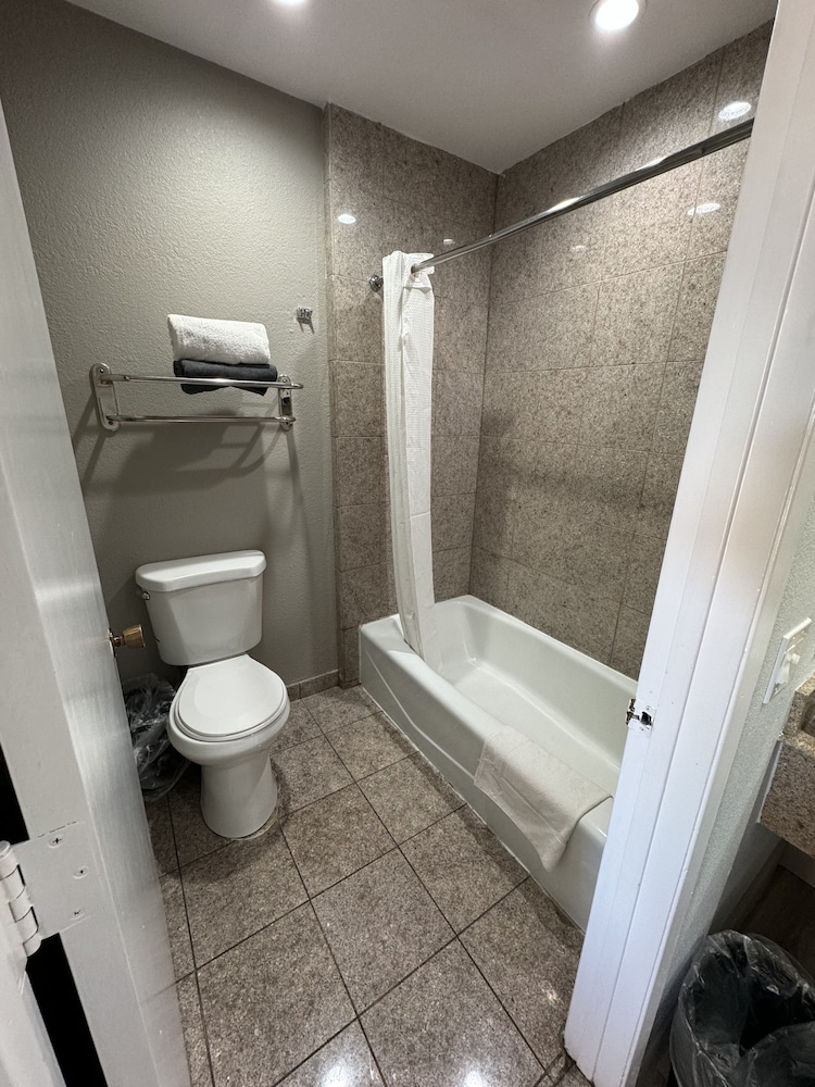 Morganhill Inn Motel - photo 8