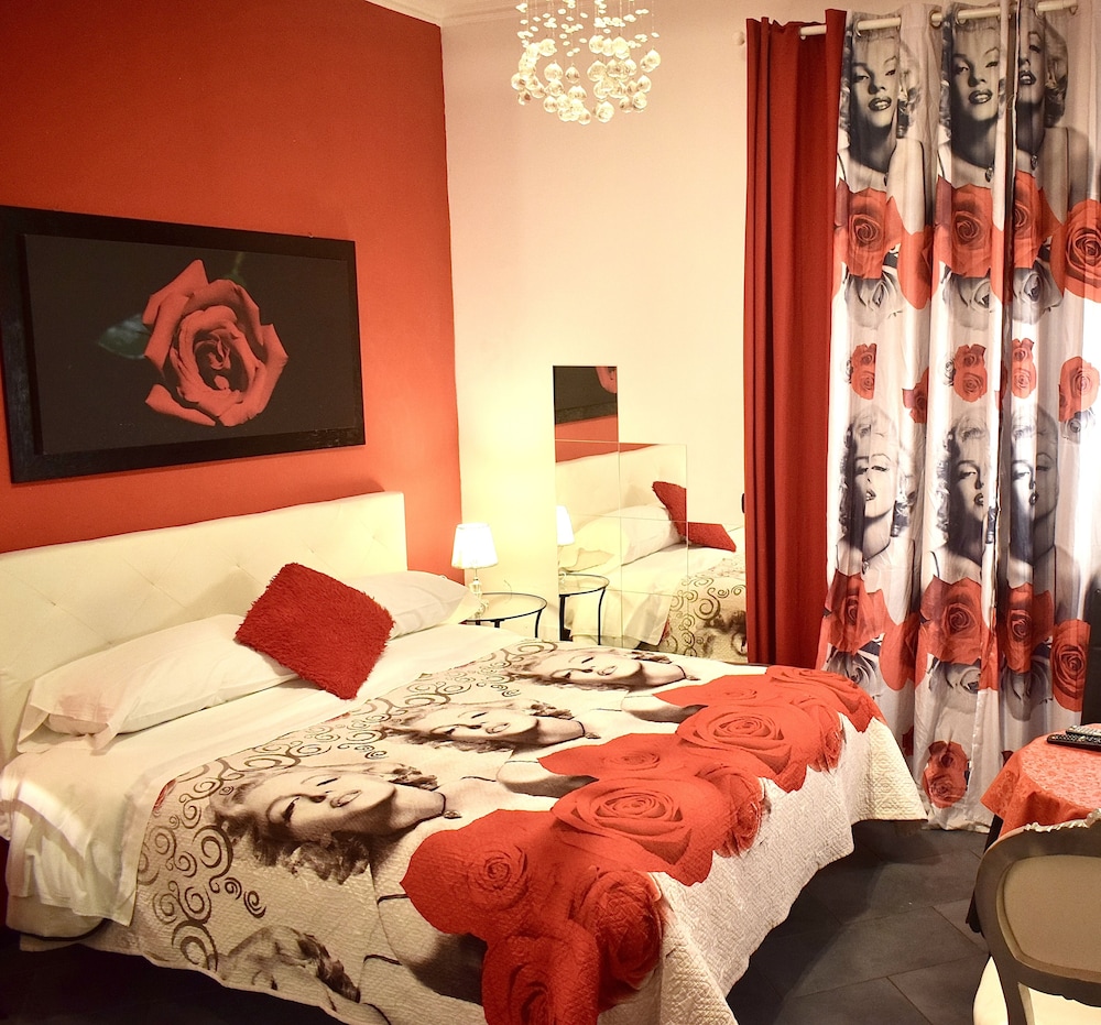 Crudelia's house — 4-Star Luxury Hotel in Rome, Italy