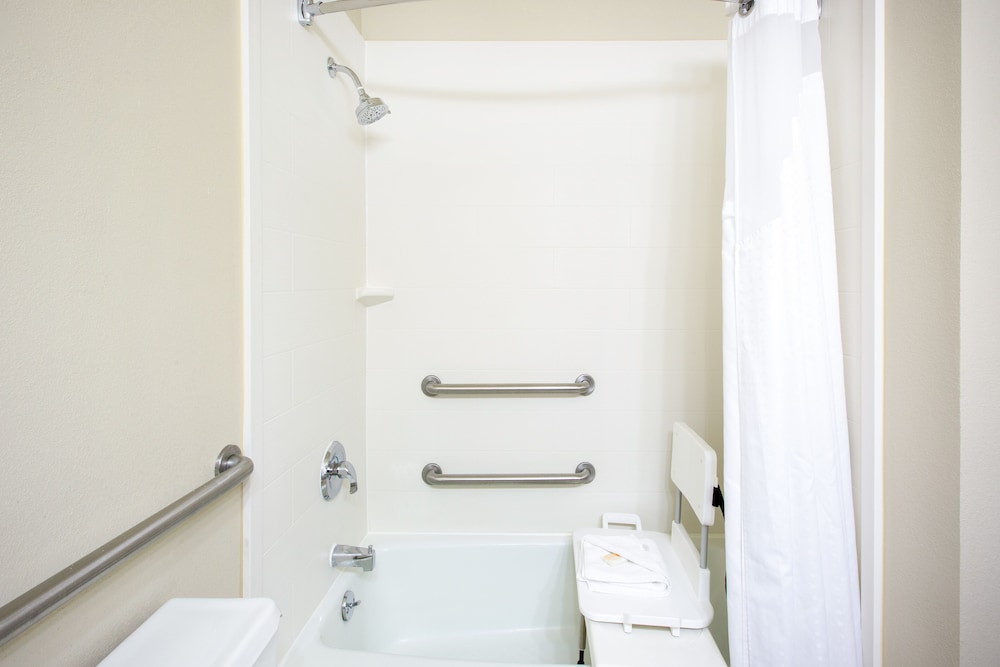 Holiday Inn Roanoke Tanglewood Rt 419&i581 an IHG Hotel - photo 4