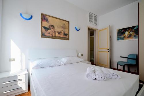 Xenia Apartments Cozy apartment near Porta Romana — 4-Star Luxury Hotel in Milan, Italy