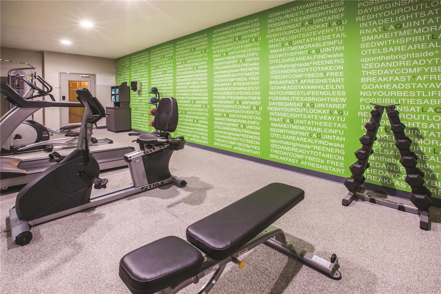 La Quinta Inn by Wyndham Indianapolis North at Pyramids - photo 9