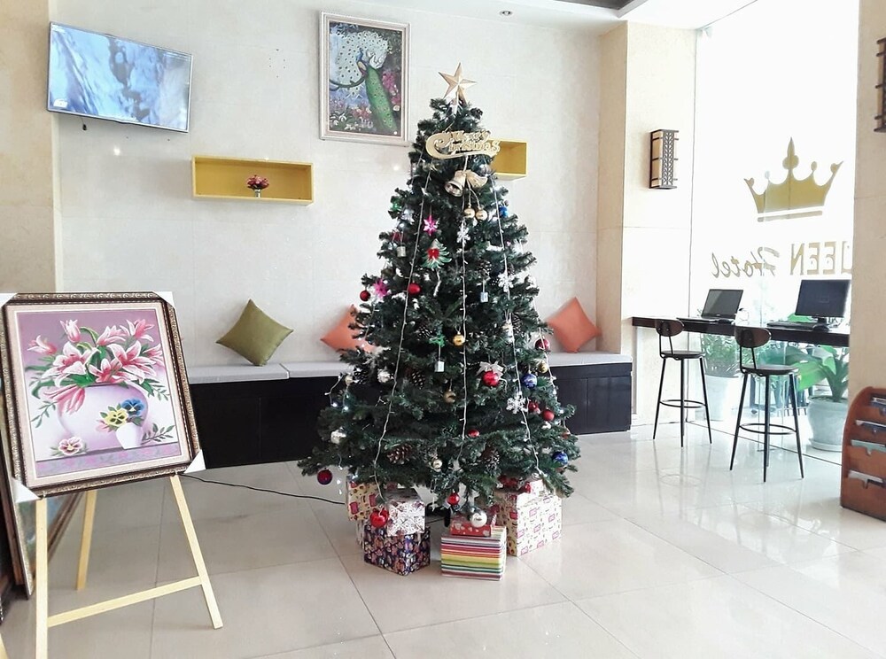 Queen Hotel Danang - last minute hotel in Da Nang